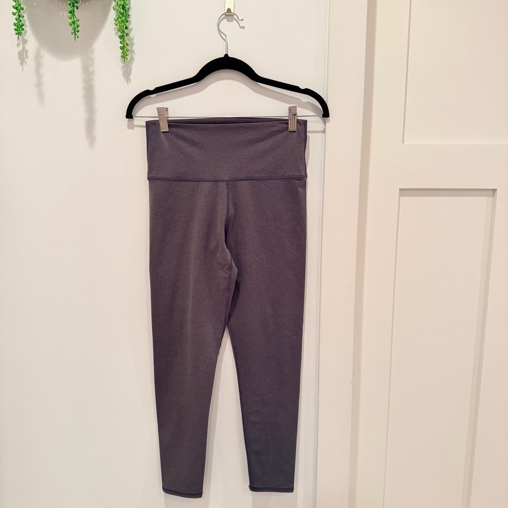 Aerie Chill Play Move Gray High-Waisted Athletic Leggings 24" Inseam Women's M